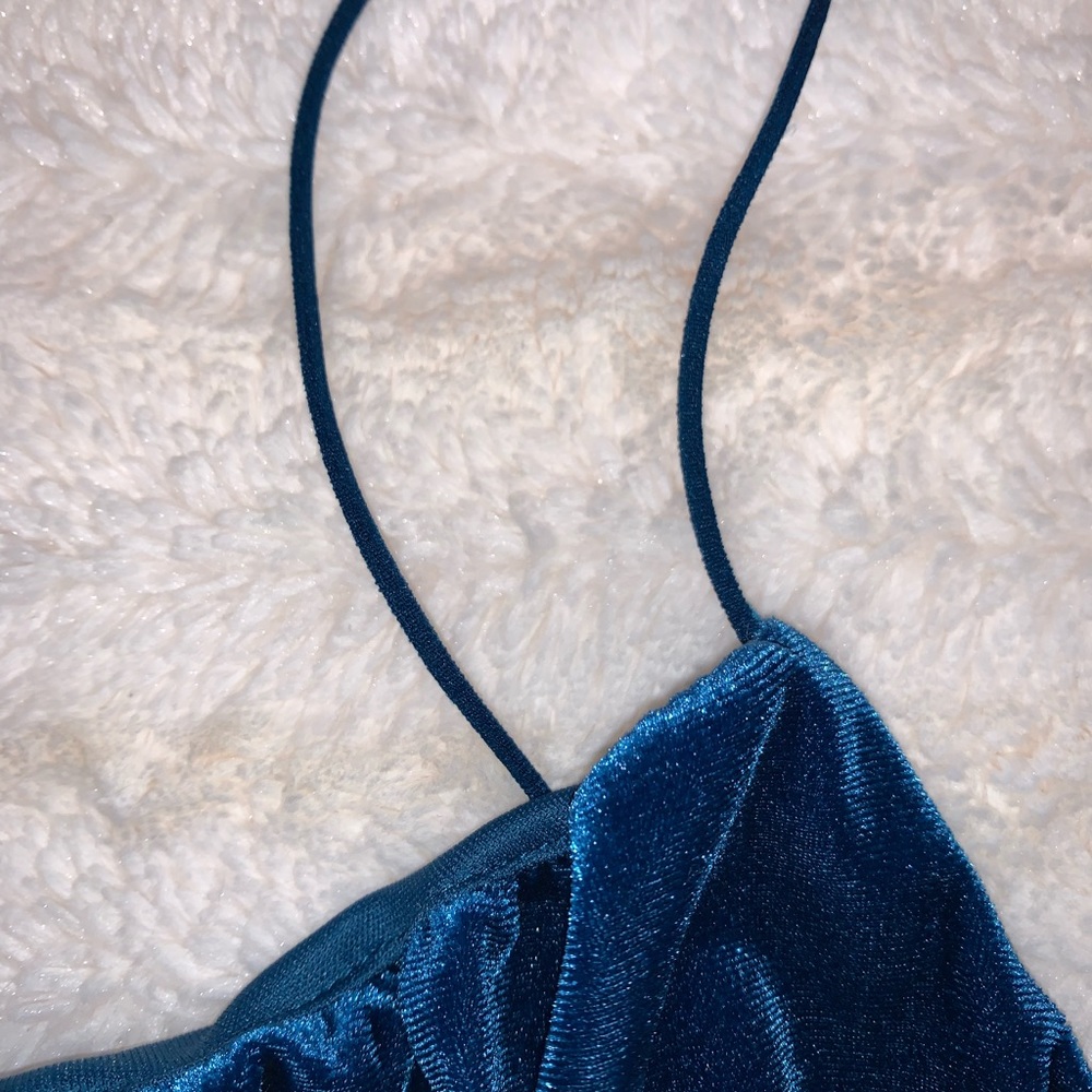 Sheared velvet crop top with blouson bust - Picture 4 of 8